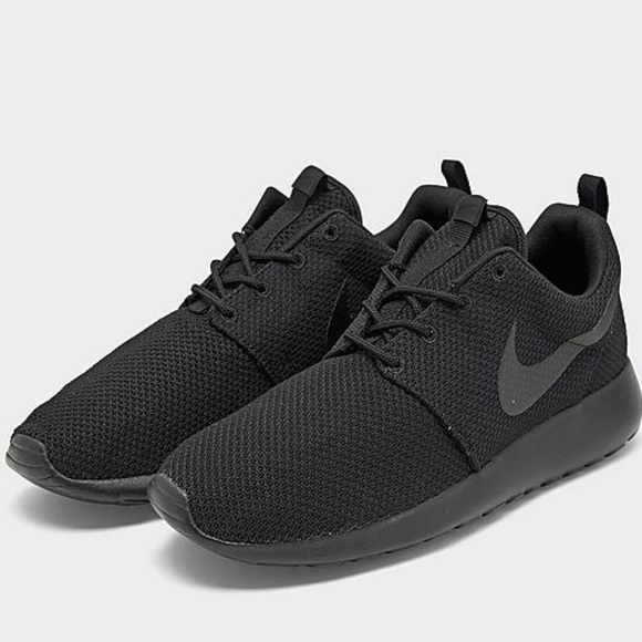 Nike running shoes - Picture 1 of 8